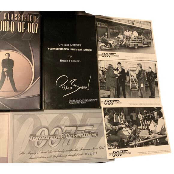 Tomorrow Never Dies James Bond 007 Limited Edition VHS box set 1998 Brosnan - Picture 9 of 13